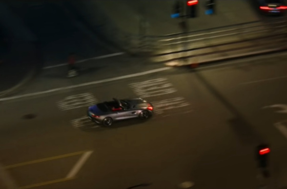 кадр из клипа The Weeknd «Blinding Lights»