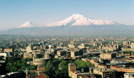 Армения и Азнавур